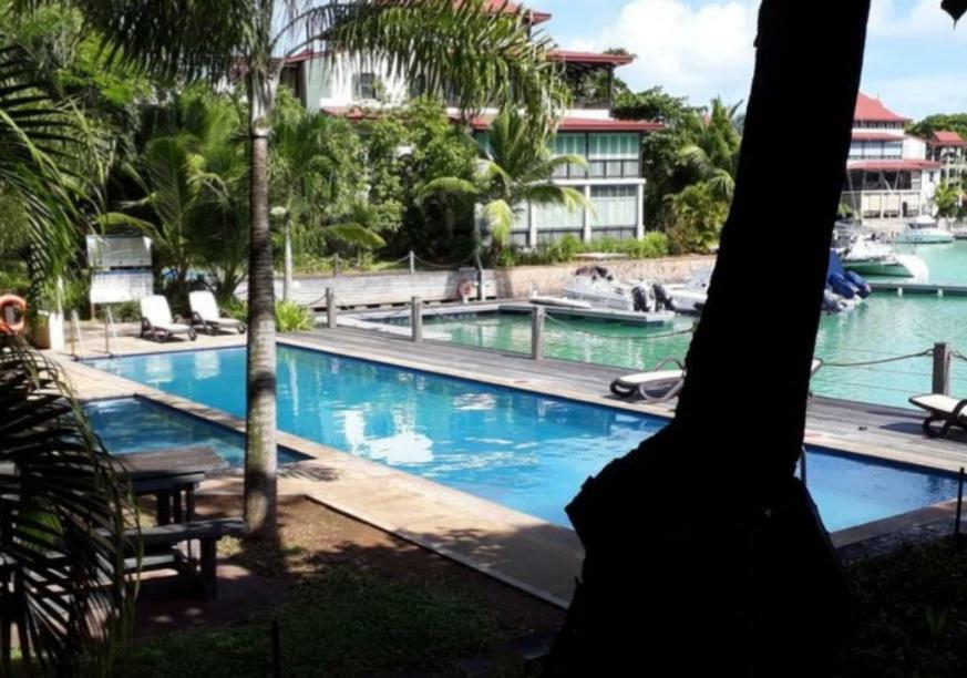 P146A13 - Eden Island Self Catering Apartment Self Check In Экстерьер фото